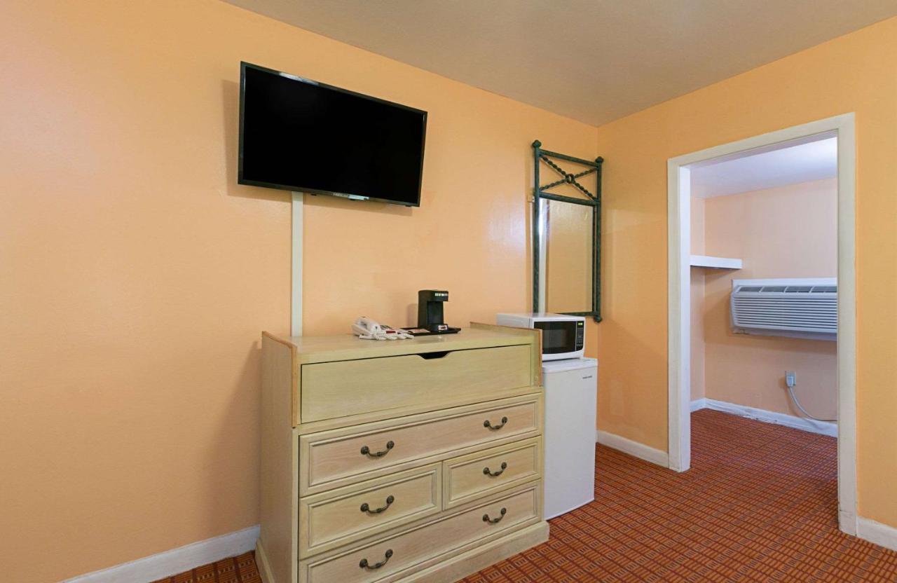Rodeway Inn Perry Εξωτερικό φωτογραφία