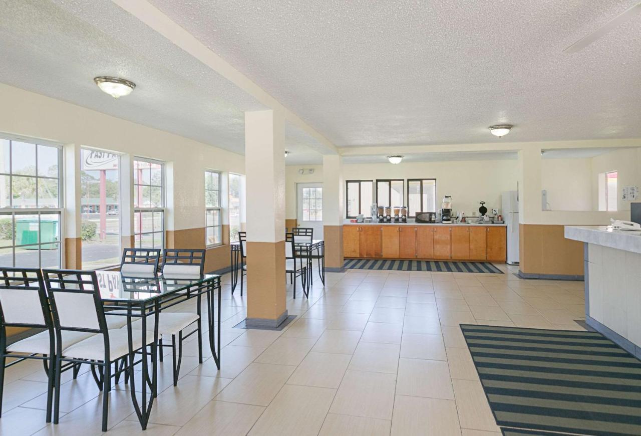 Rodeway Inn Perry Εξωτερικό φωτογραφία